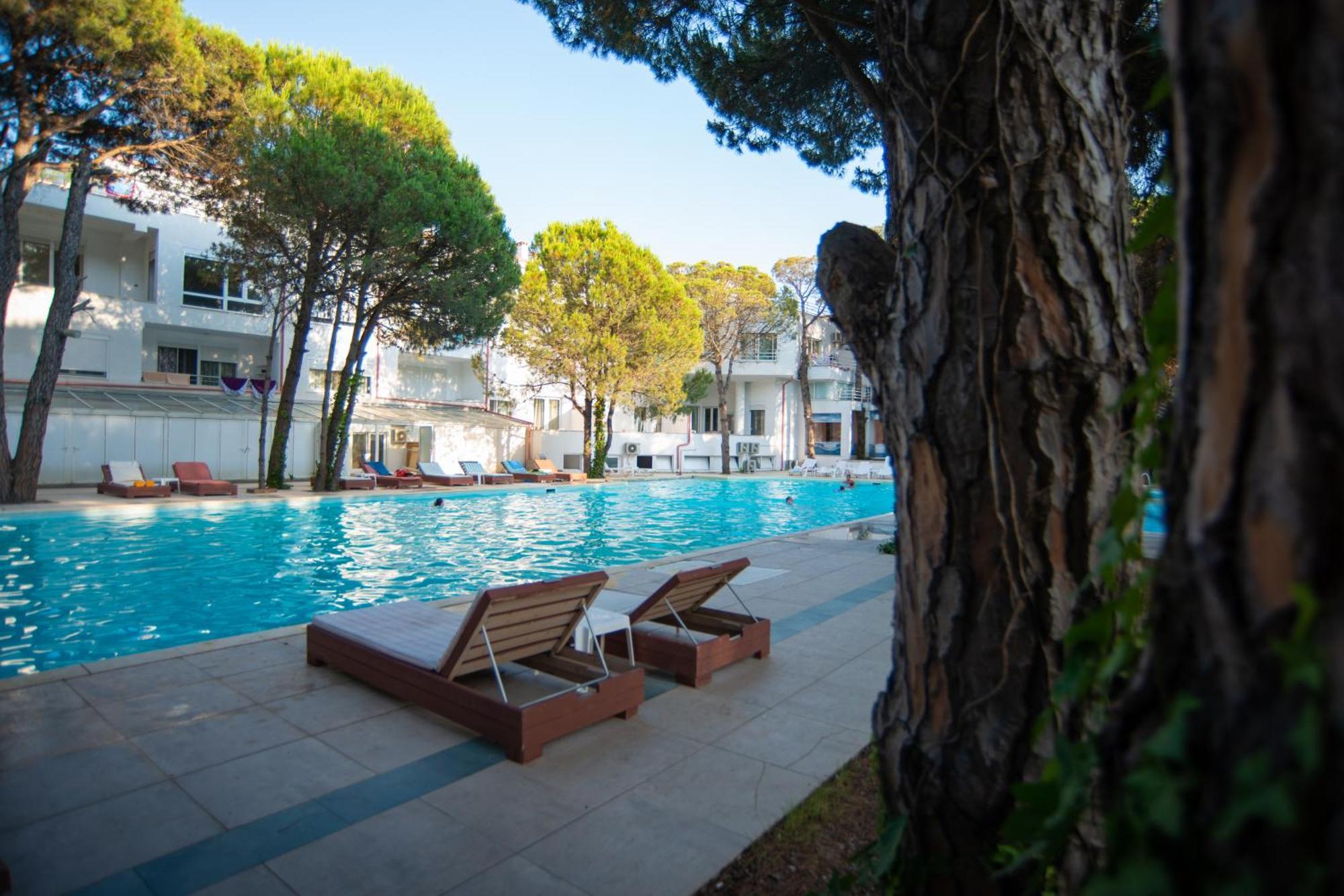 Marea Resort Golem  Esterno foto