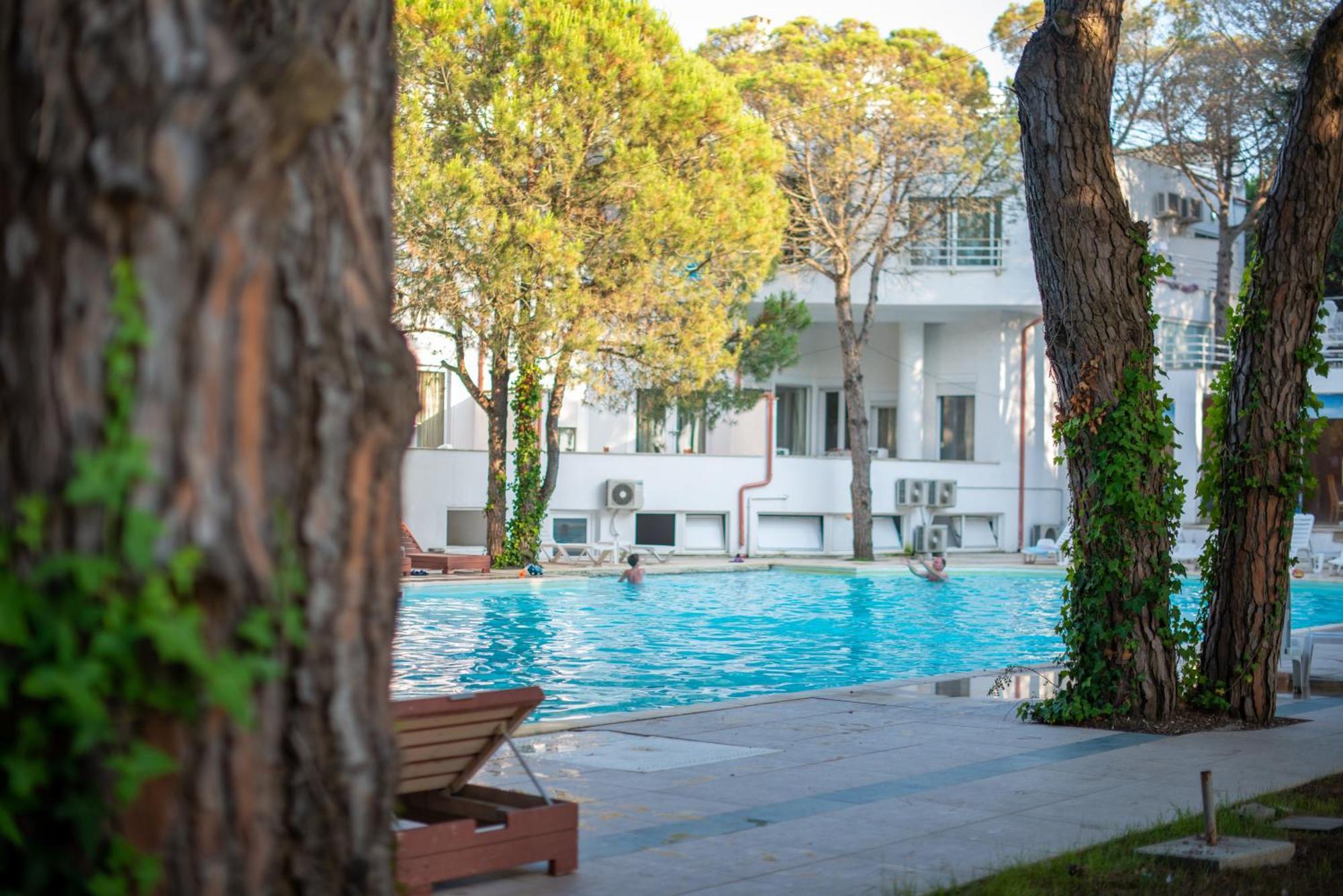 Marea Resort Golem  Esterno foto